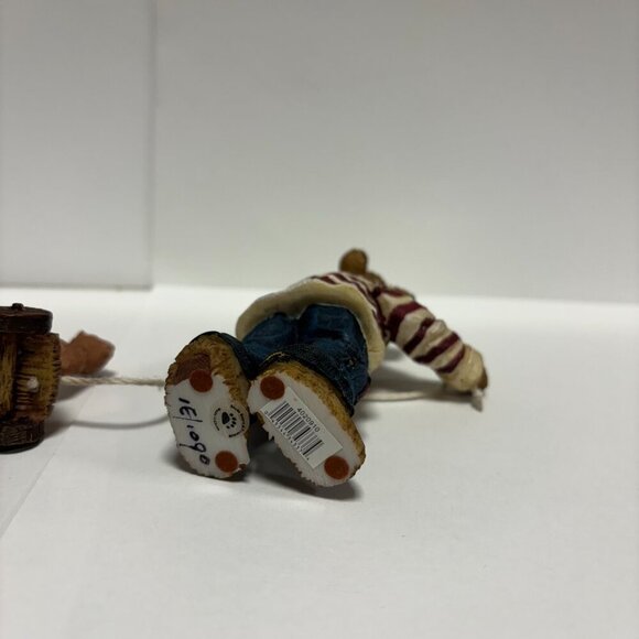 Boyds Bears Figurine with Animals in Red and White - Picture 7 of 13